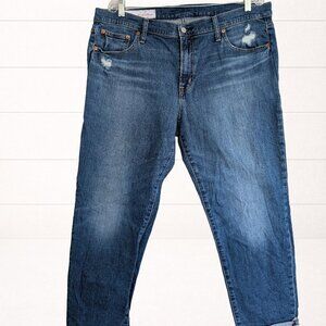 Gap Girlfriend Mid Rise Size 33 16 R